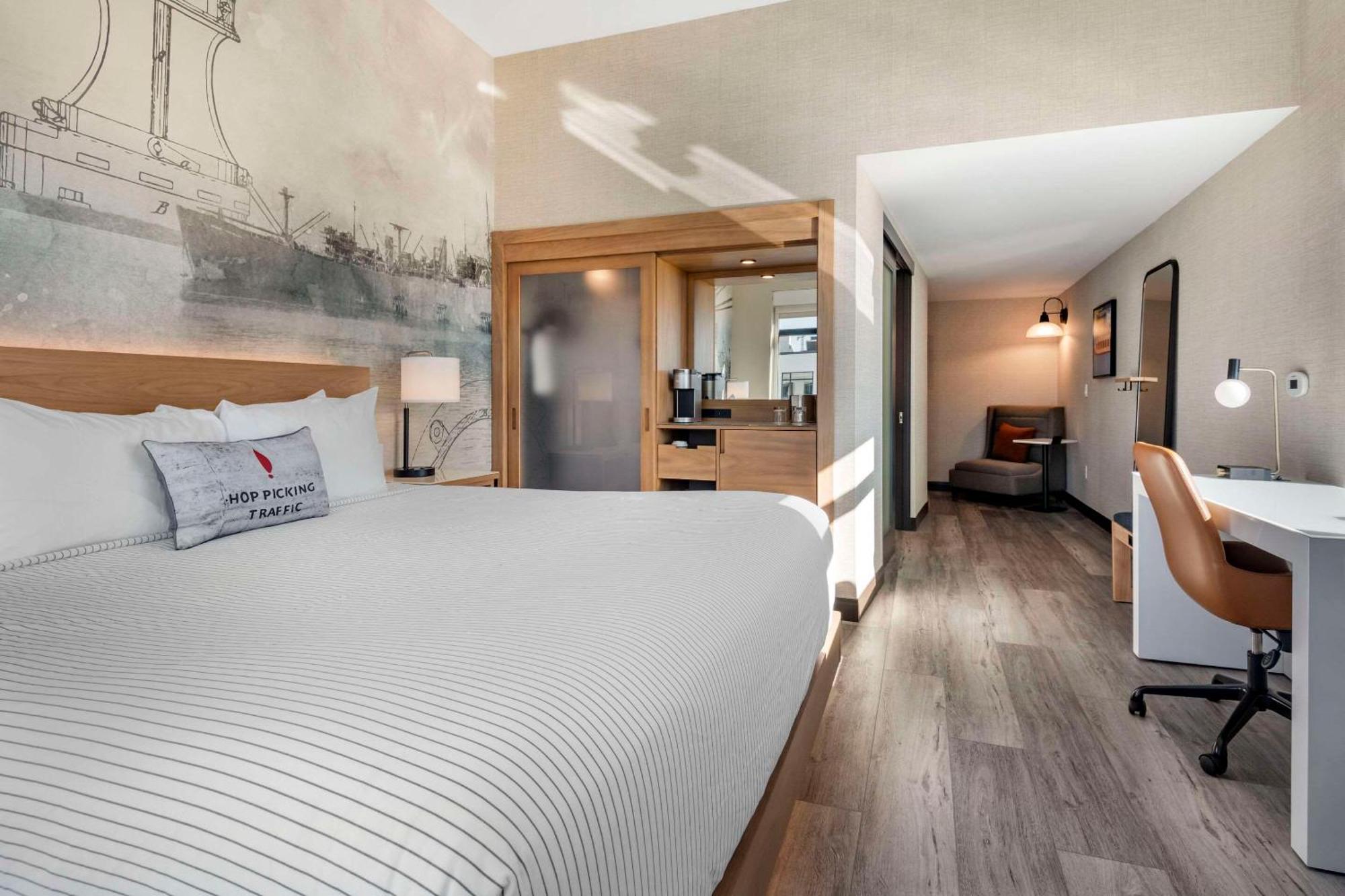 Cambria Hotel Portland Downtown Old Port Экстерьер фото