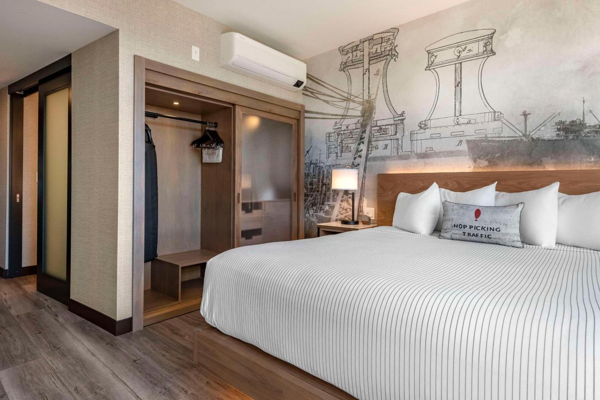 Cambria Hotel Portland Downtown Old Port Экстерьер фото